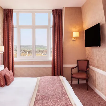 Otel Barriere Le Royal 5*