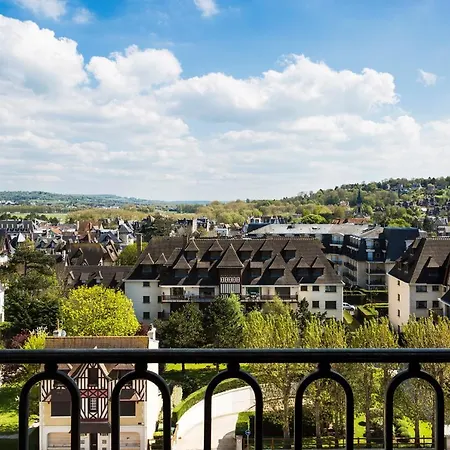 Hotel Barriere Le Royal 5*