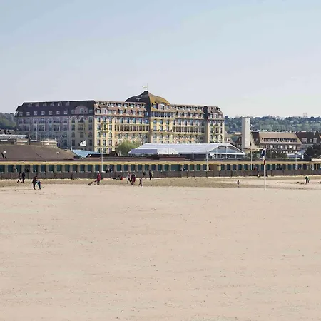 Barriere Le Royal 5*