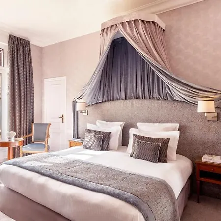 Barriere Le Royal Hotel 5*