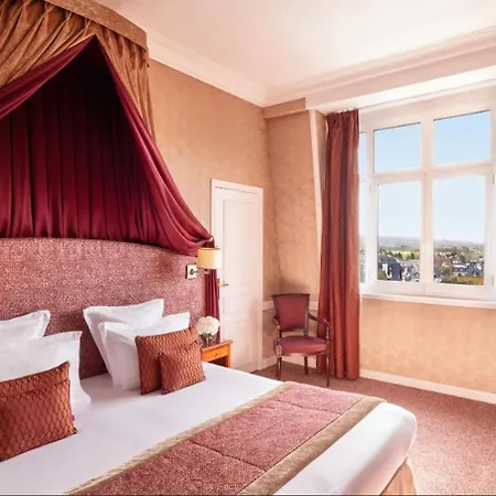 Hotell Barriere Le Royal 5*